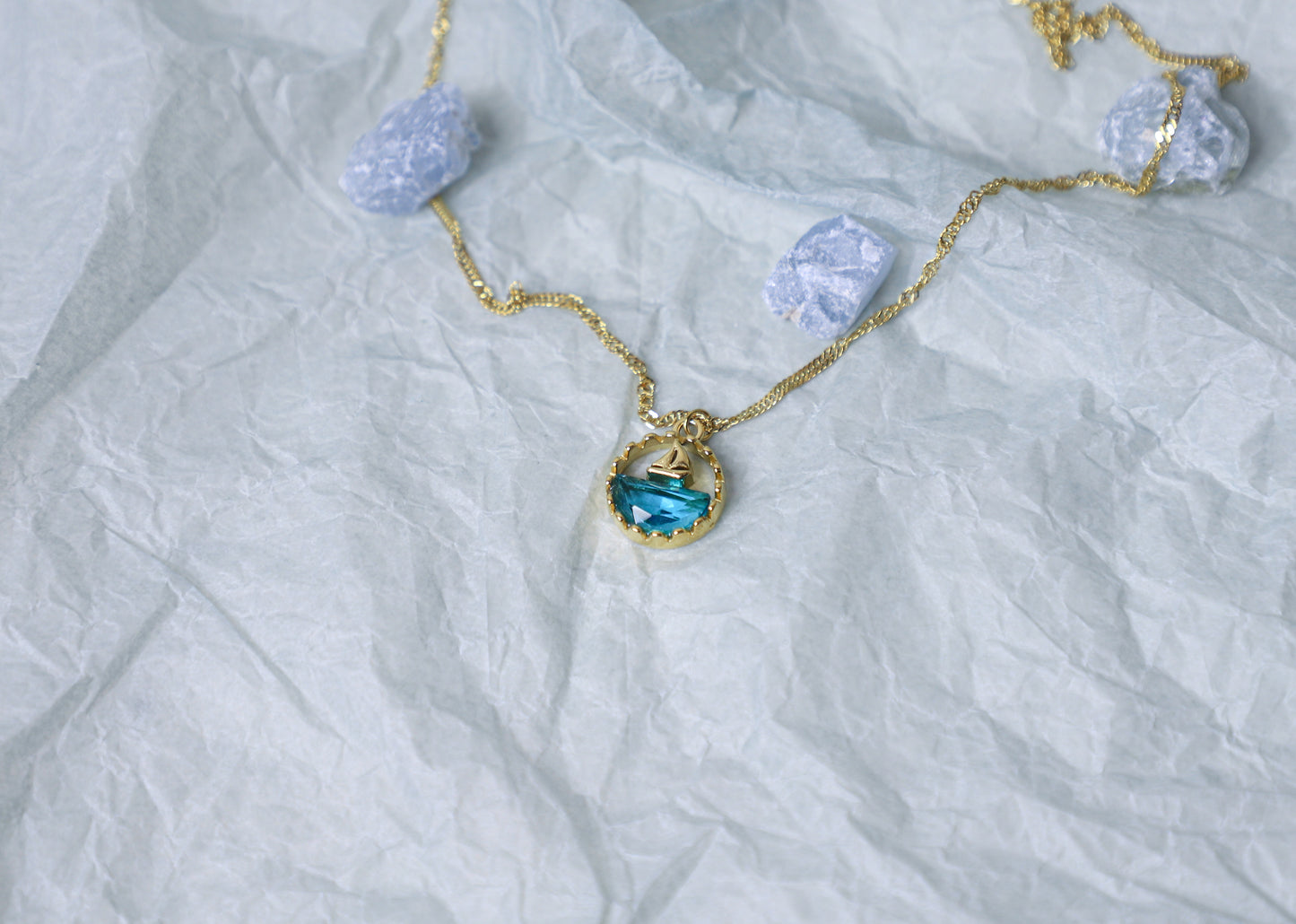 edoa Sailing Boat Pendant Necklace