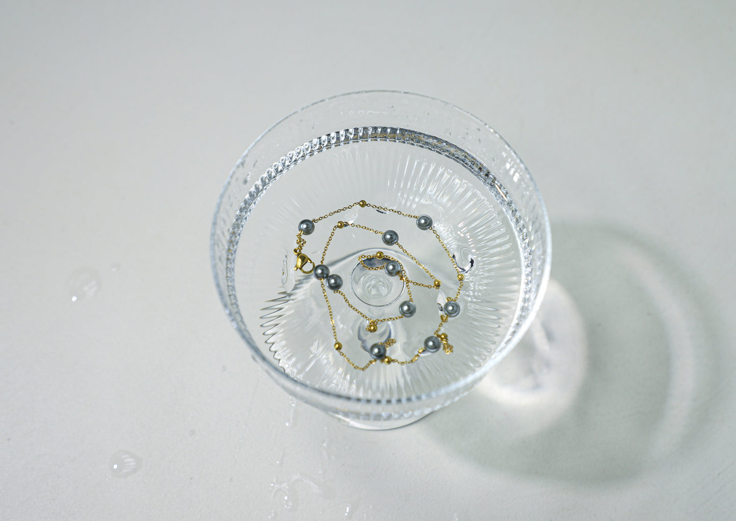 edoa Grey Pearl Station Necklace