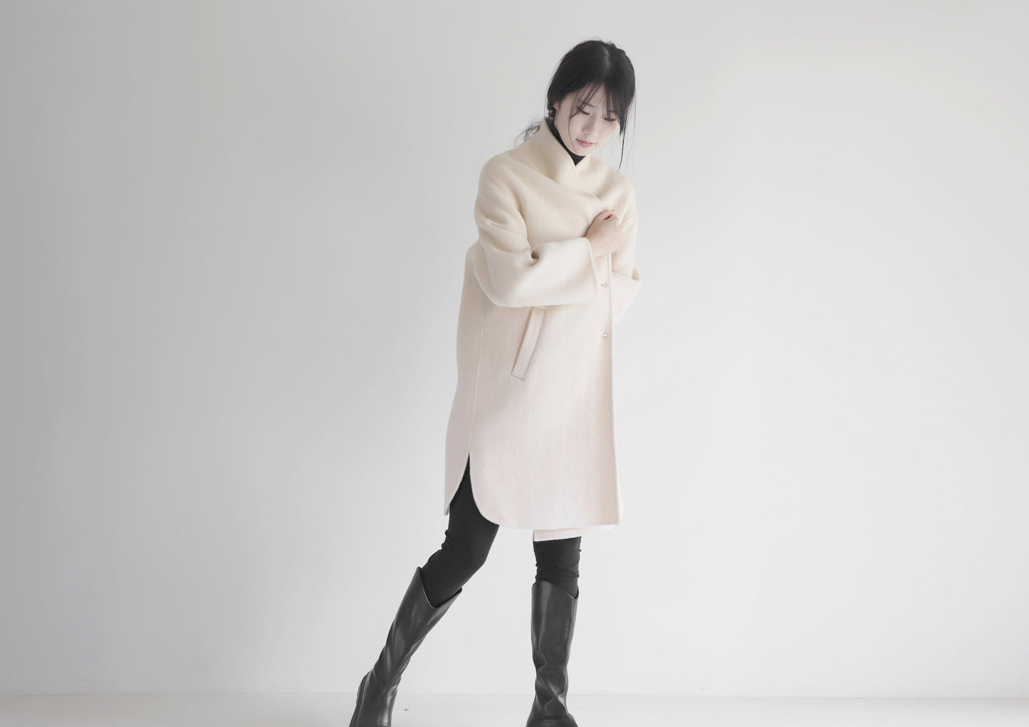edoa white double faced wool coat