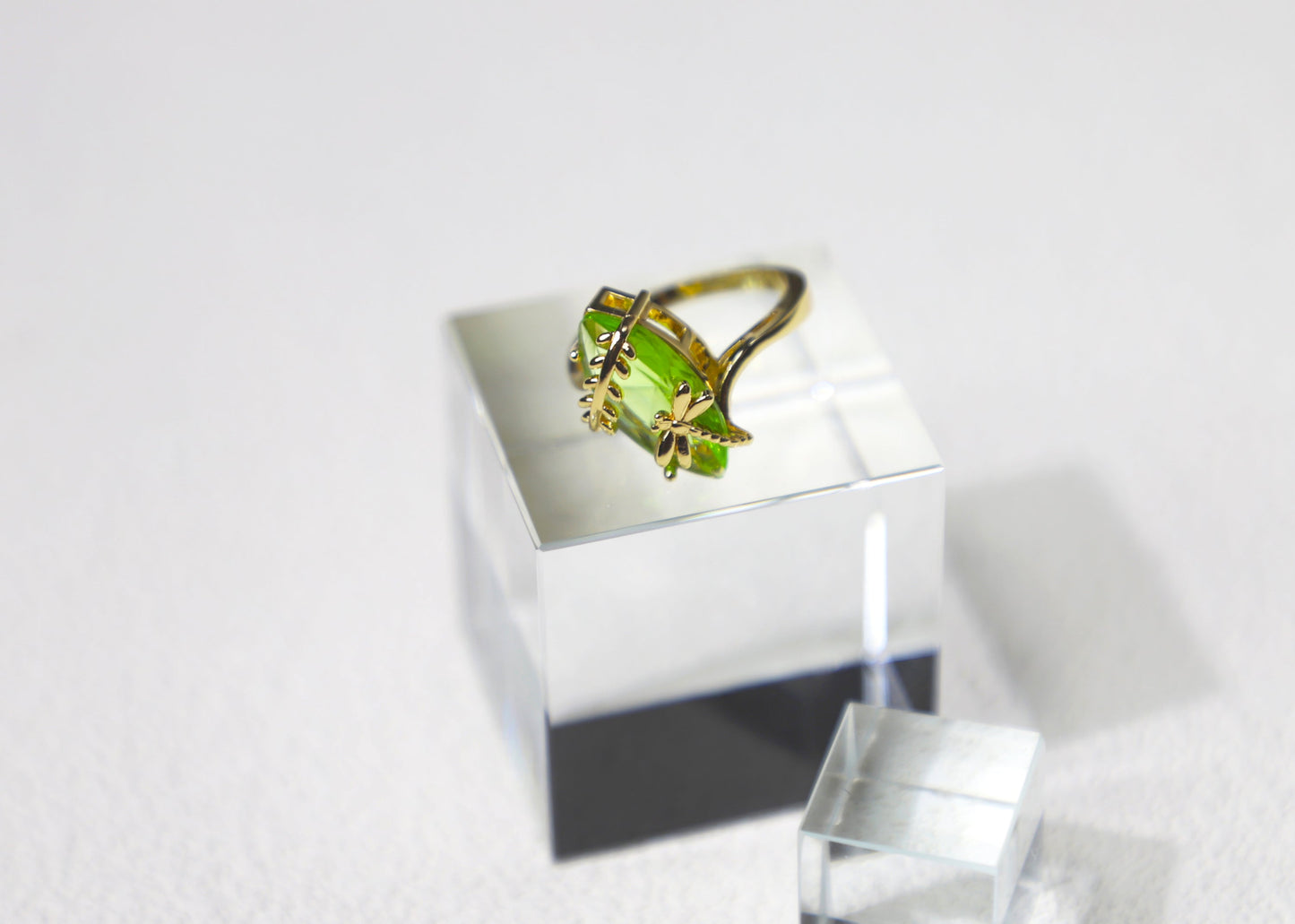olive birthstone ring