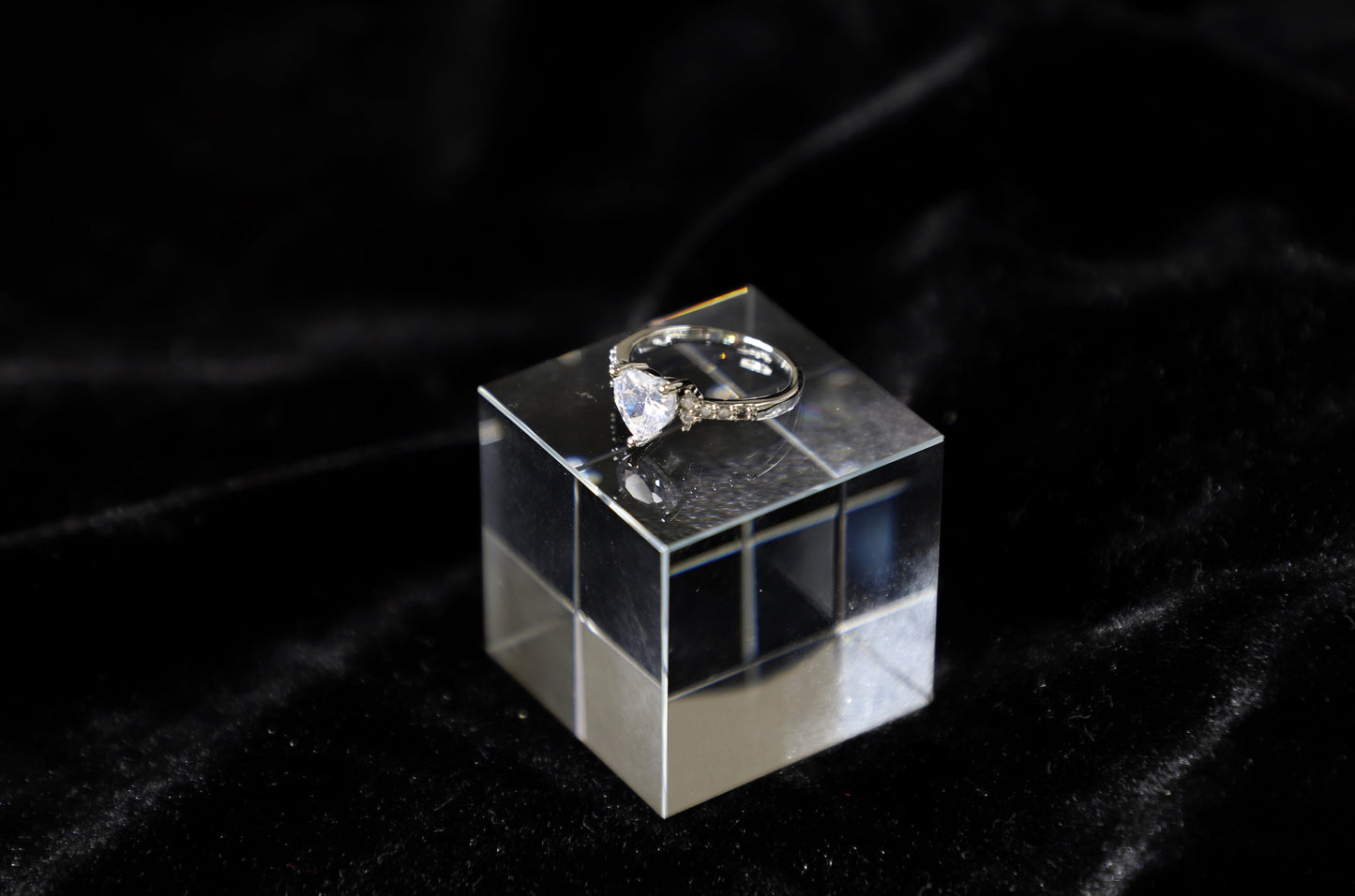 Heart shape diamond ring