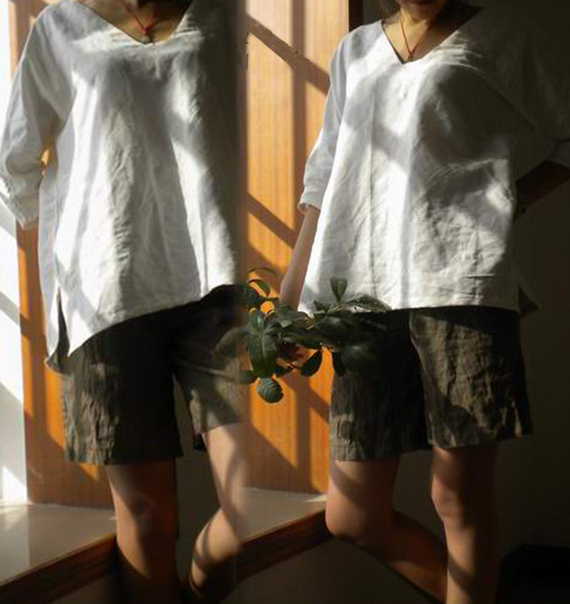 V-neckline linen blouse edoa