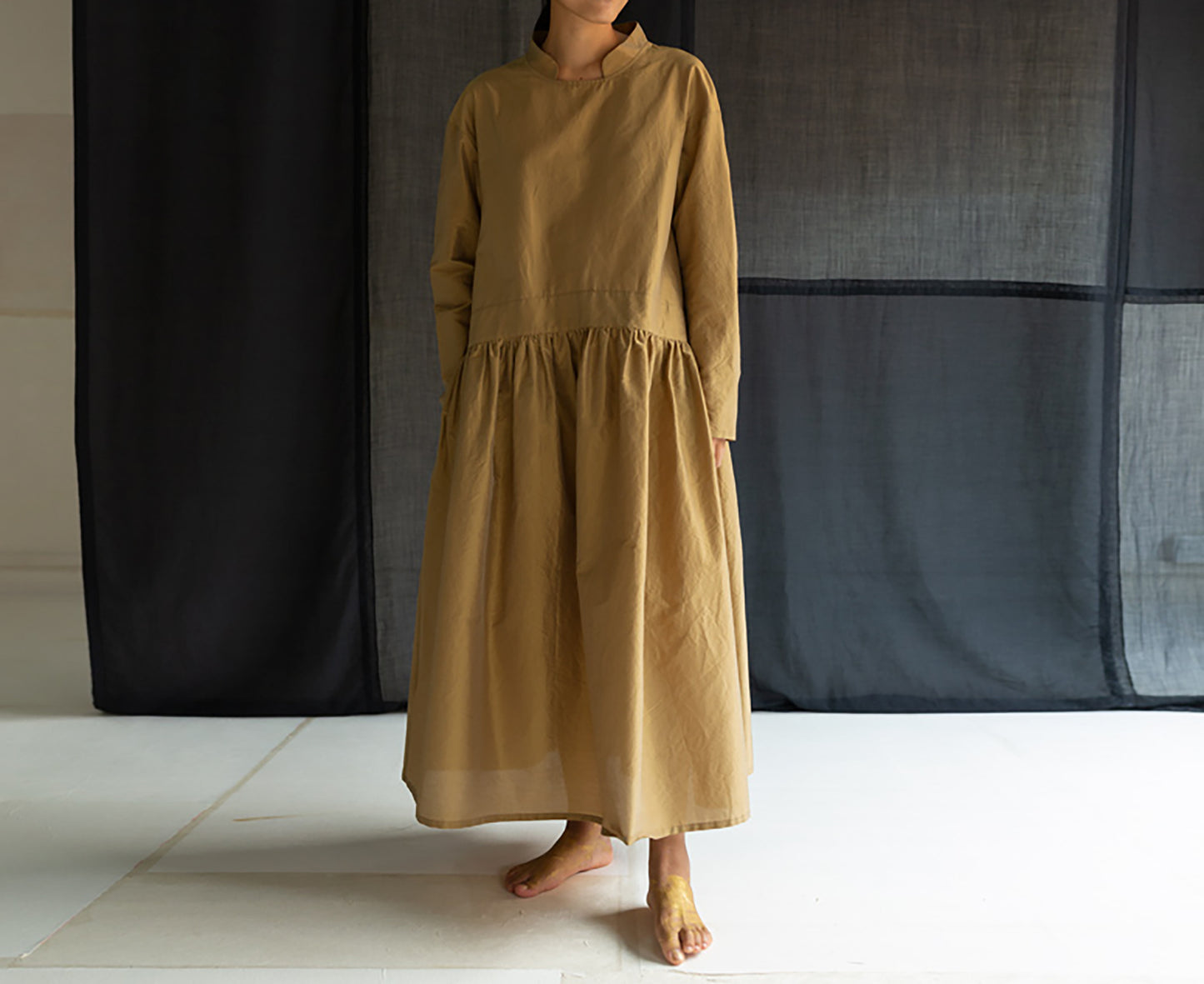 edoa Dupioni Silk Stand Collar Dress 
