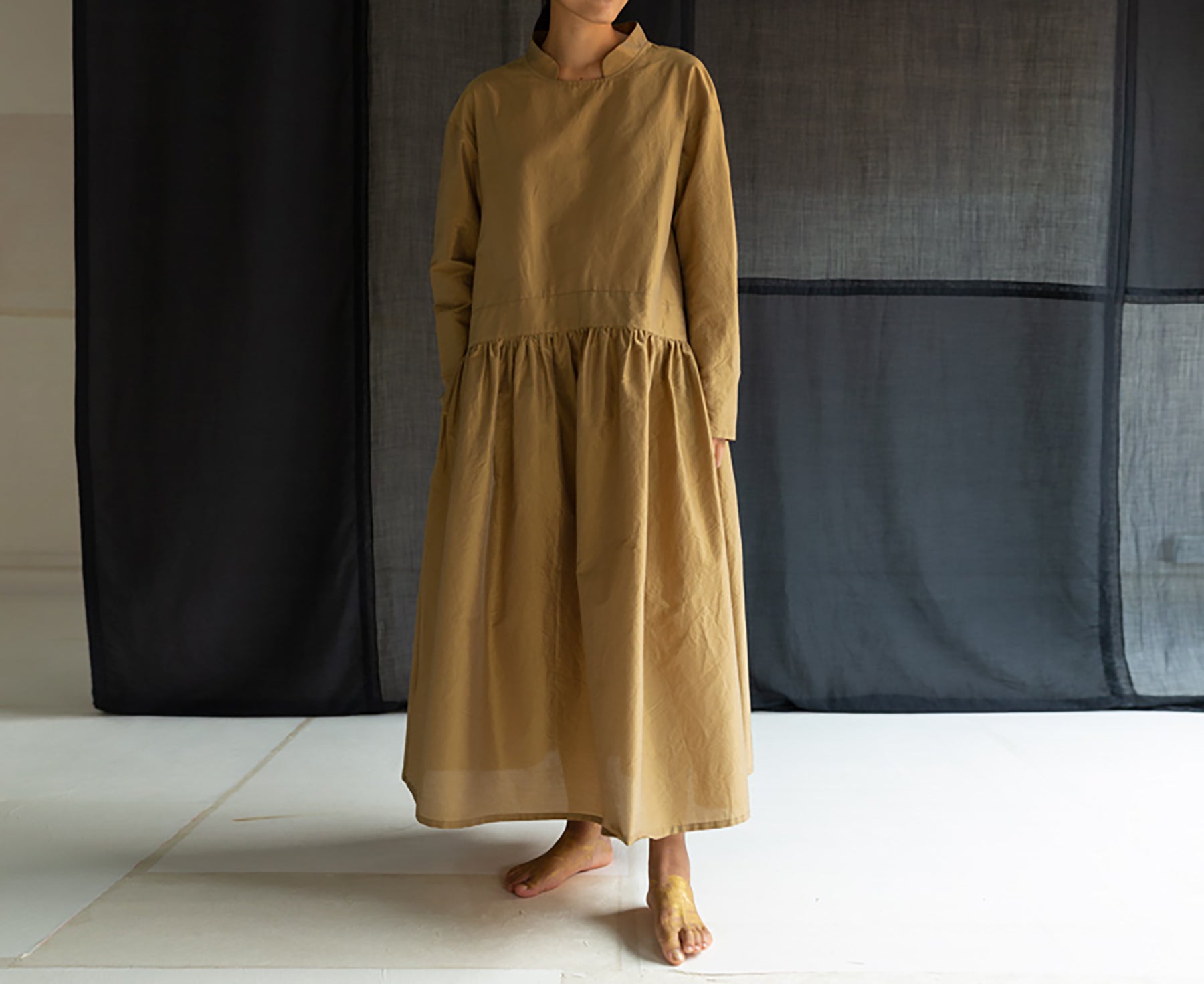 edoa Dupioni Silk Stand Collar Dress 