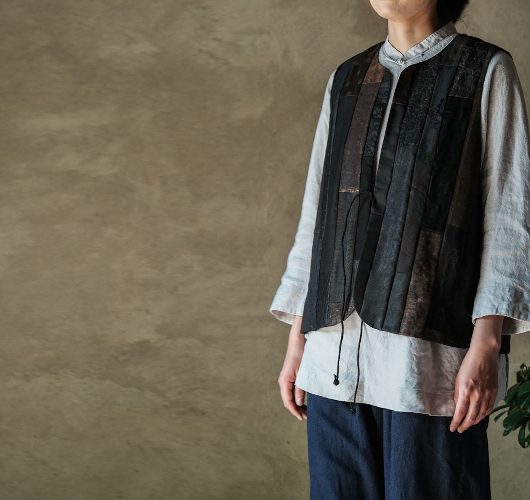 edoa Mud Silk Patchwork Vest 