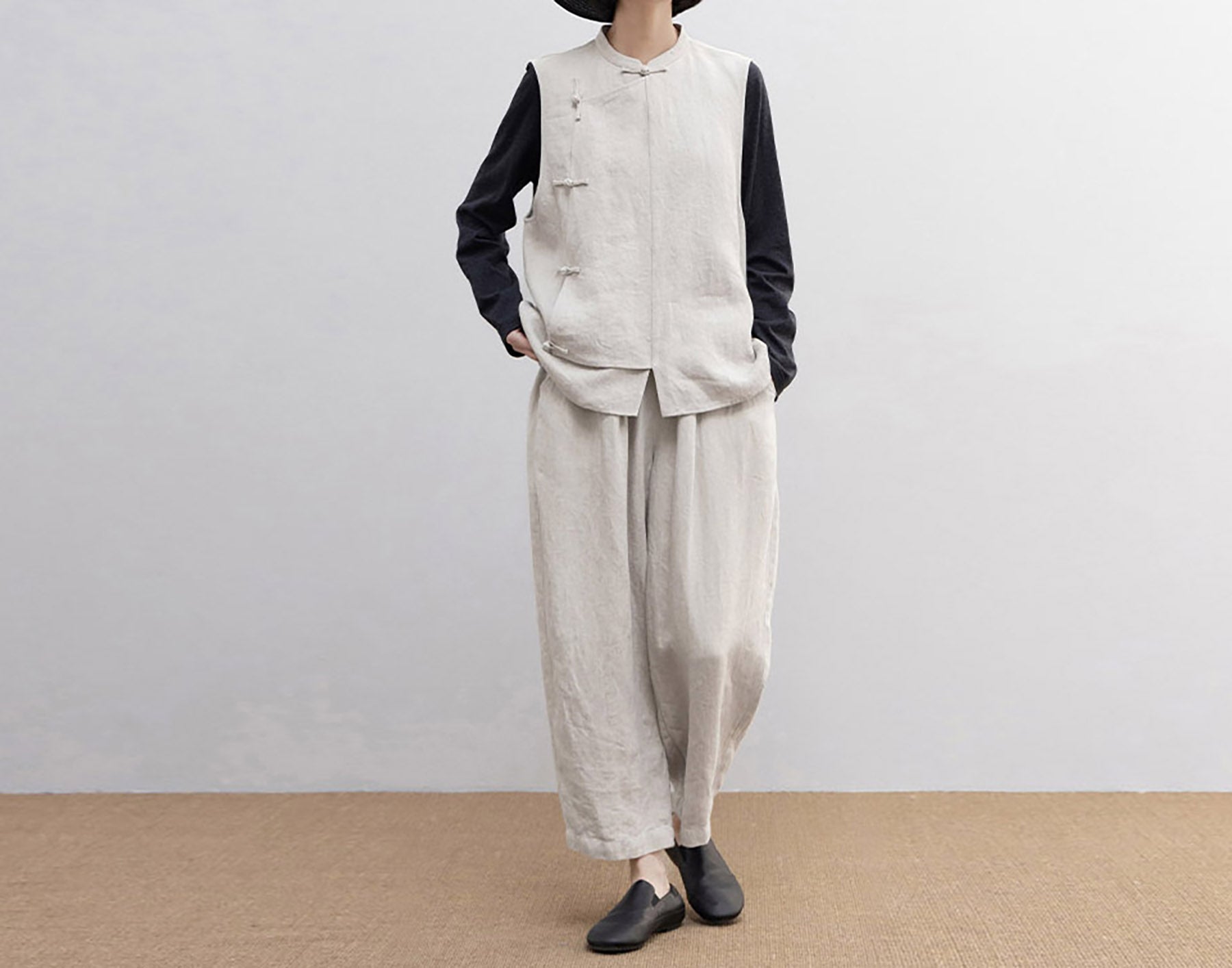 edoa Twill Flax Linen Tapered Pants with Elastic Waistband