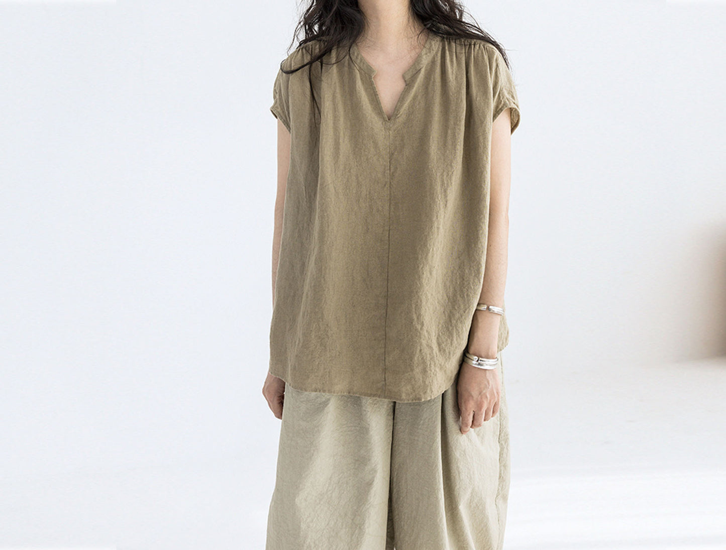 edoa Super Loose Fitting Yarn Dyed Linen V-neck Top