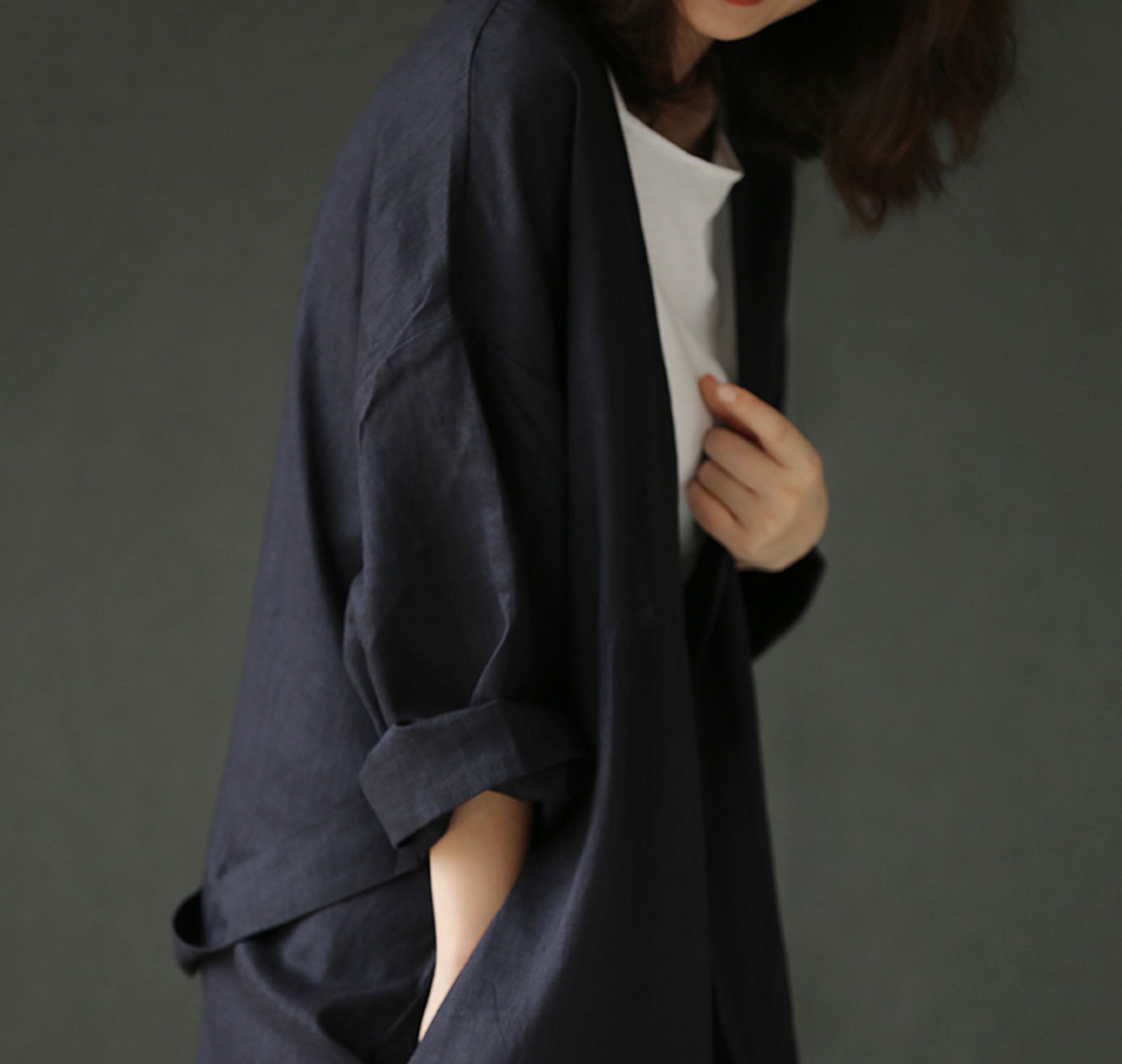 edoa Linen Kimono Wrap with Pockets