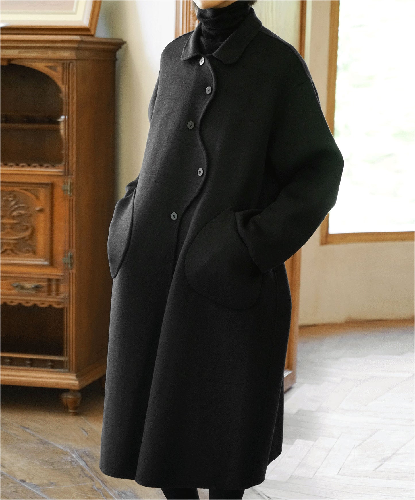 edoa Wool Coat with Crossed Wavy Placket 