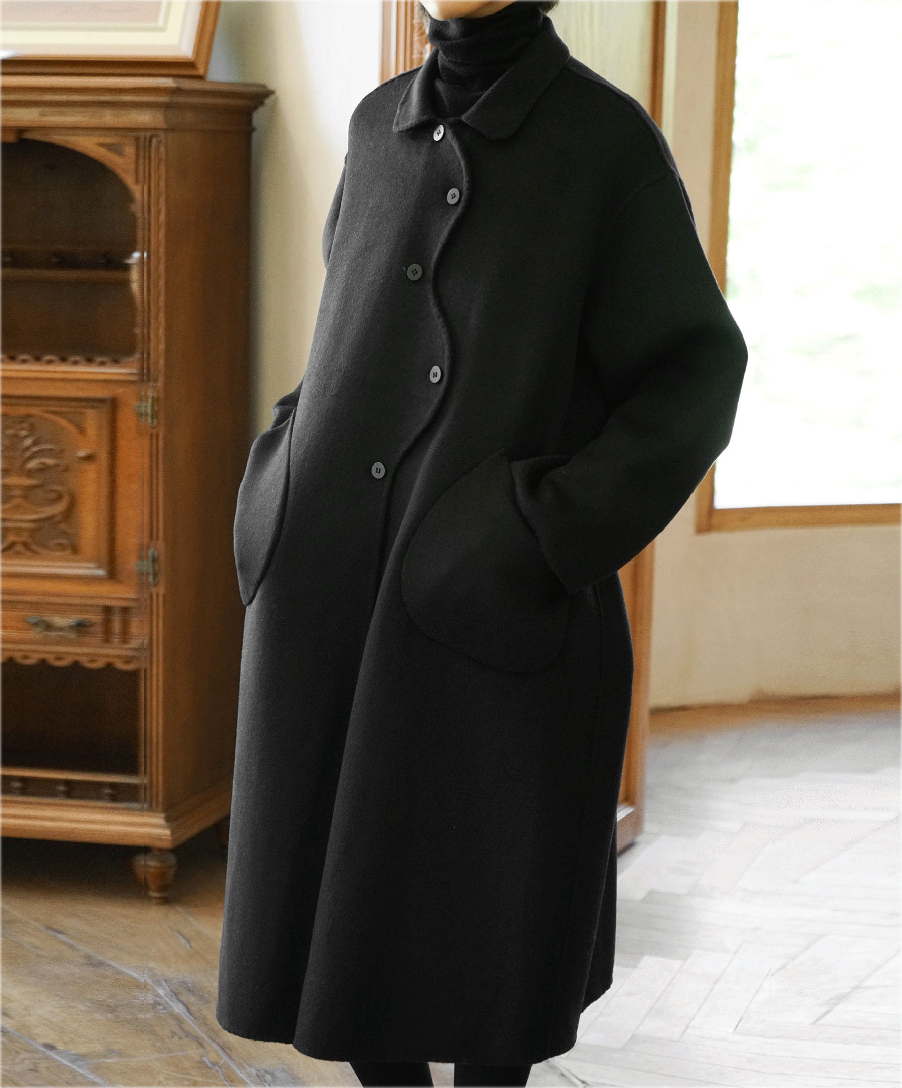 edoa Wool Coat with Crossed Wavy Placket 