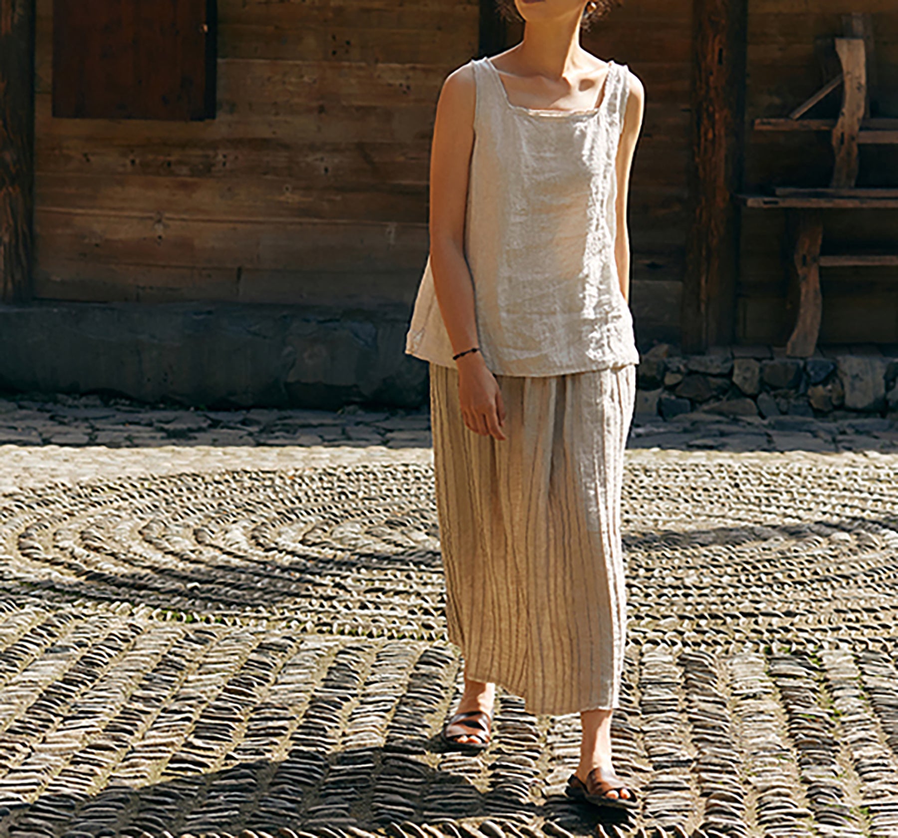 edoa Flax Linen PIntucked Skirt 