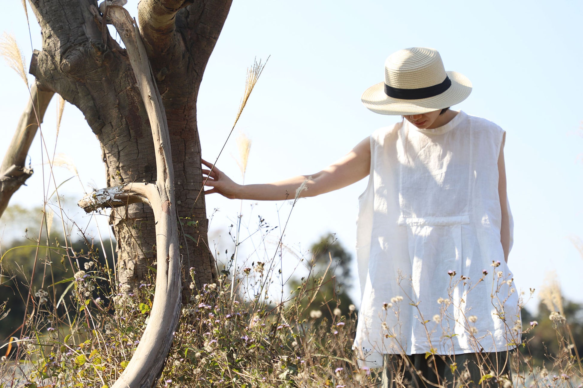 edoa White Oversized Linen Sleeveless Swing Top with Band Collar