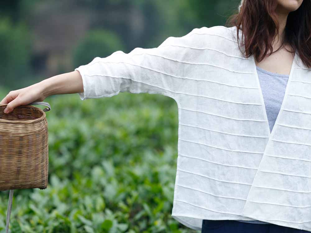 edoa Linen Pintucked Blazer