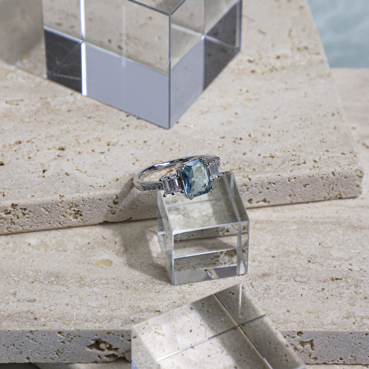 edoa Geometric Prism Aquamarine Silver Ring
