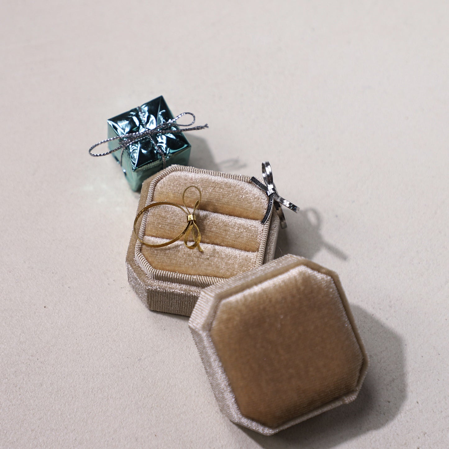 edoa Bowknot Ribbon Herringbone Ring