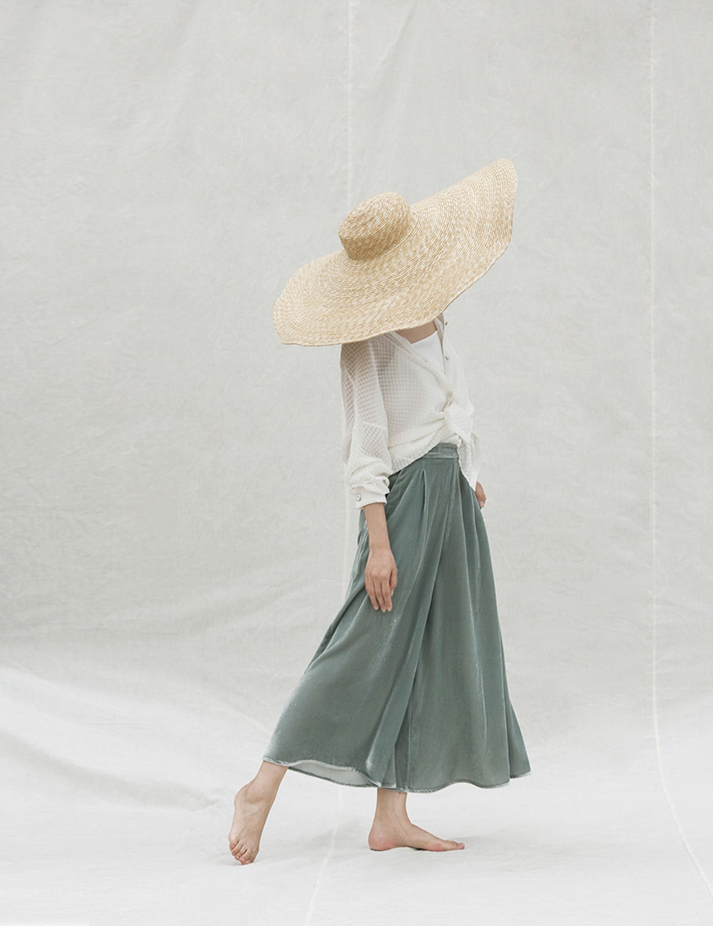 edoa Silk Velvet Wide Leg Pants