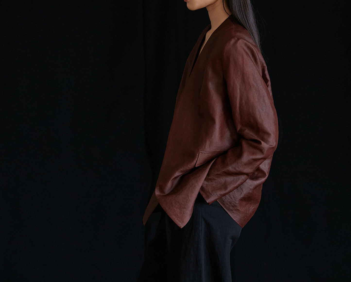 edoa Rusty Mud Silk Collarless V-neck Blazer