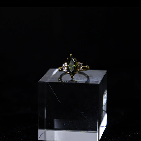 edoa Marquise Peridot Forest Ring