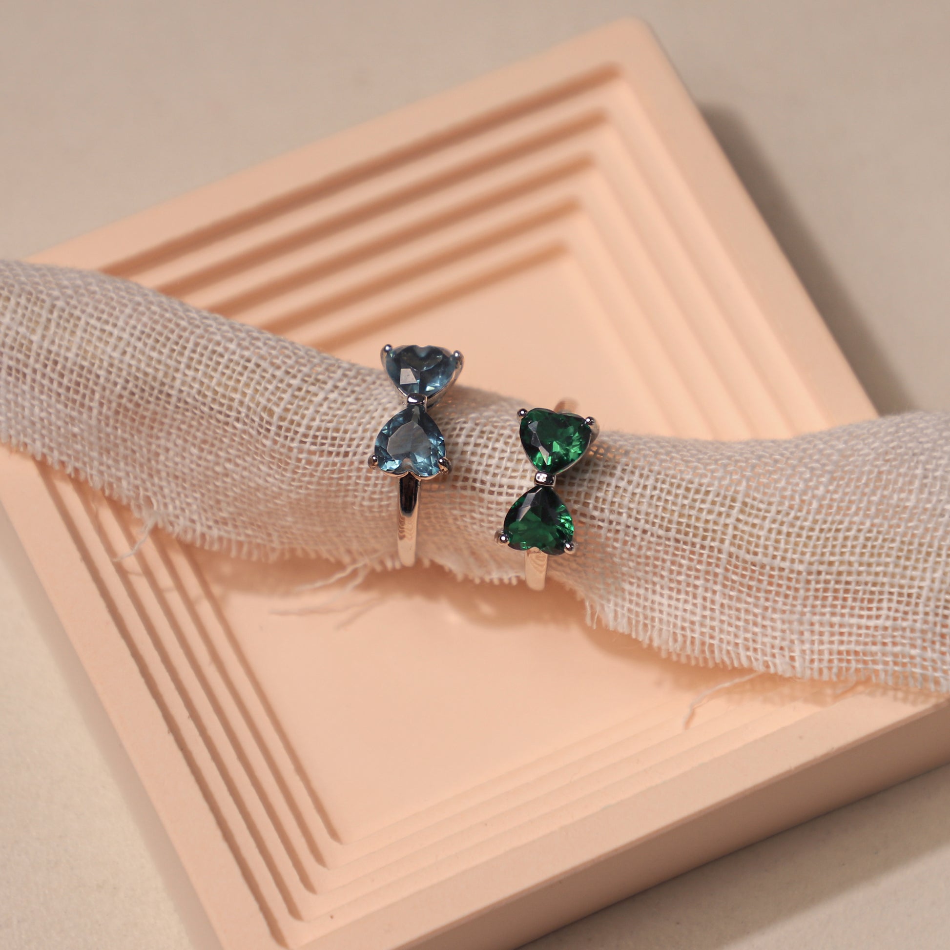 edoa Dainty Sweetheart Bowknot Ring