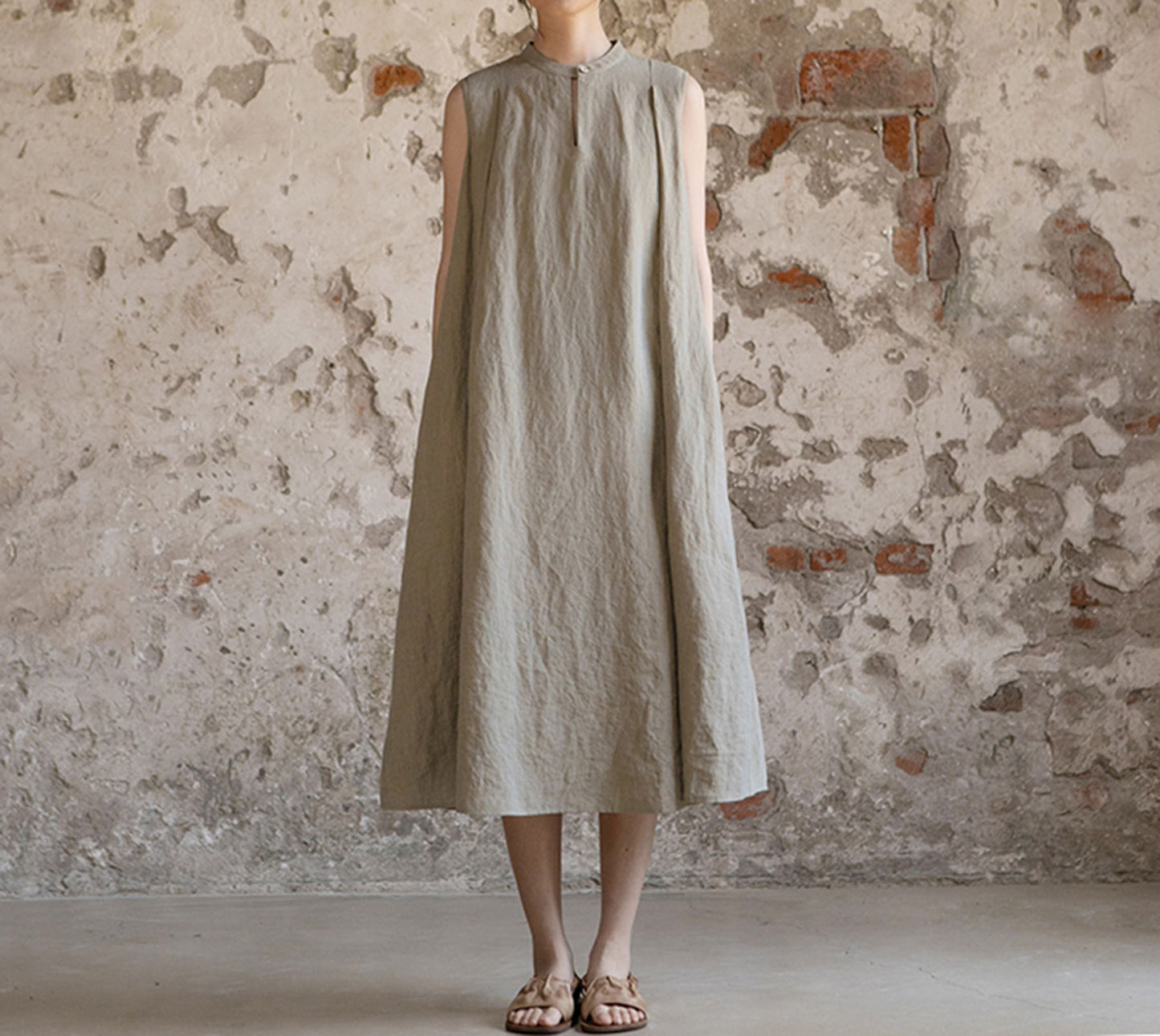 edoa Yarn Dyed Linen Sleeveless Pleated A-line Dress
