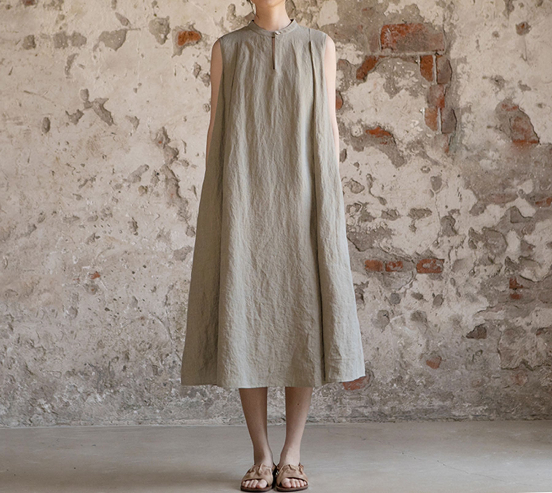 edoa Yarn Dyed Linen Sleeveless Pleated A-line Dress