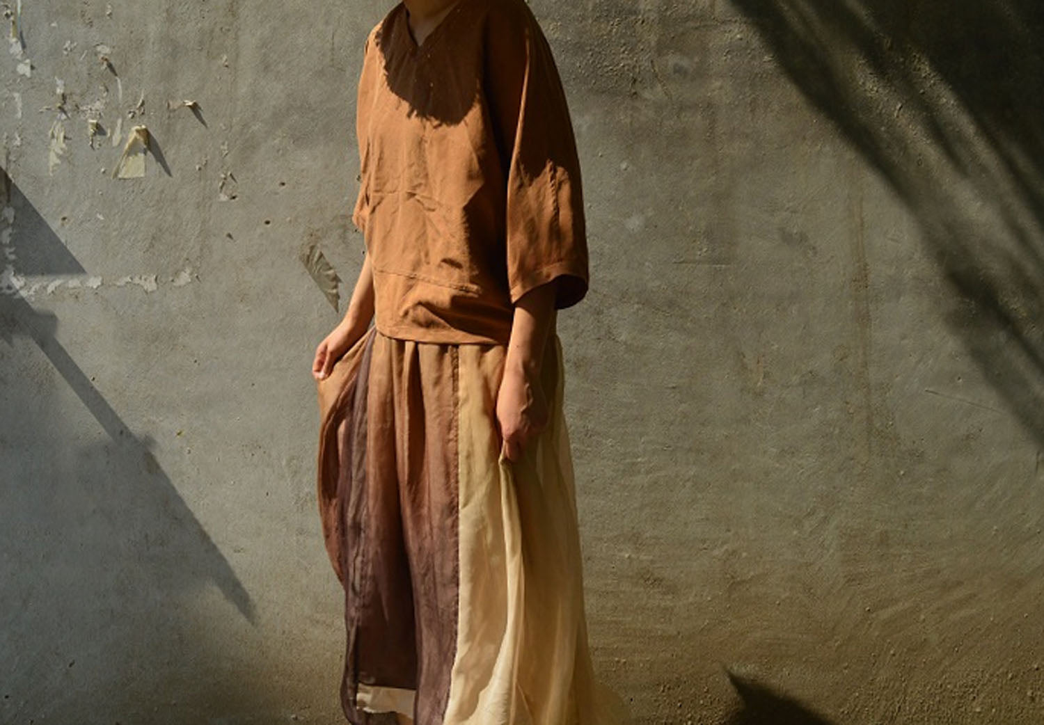 edoa Loose Fitting Reversible Mud Silk Top