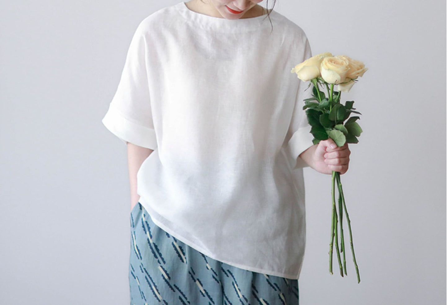 edoa Minimalist White Linen Top