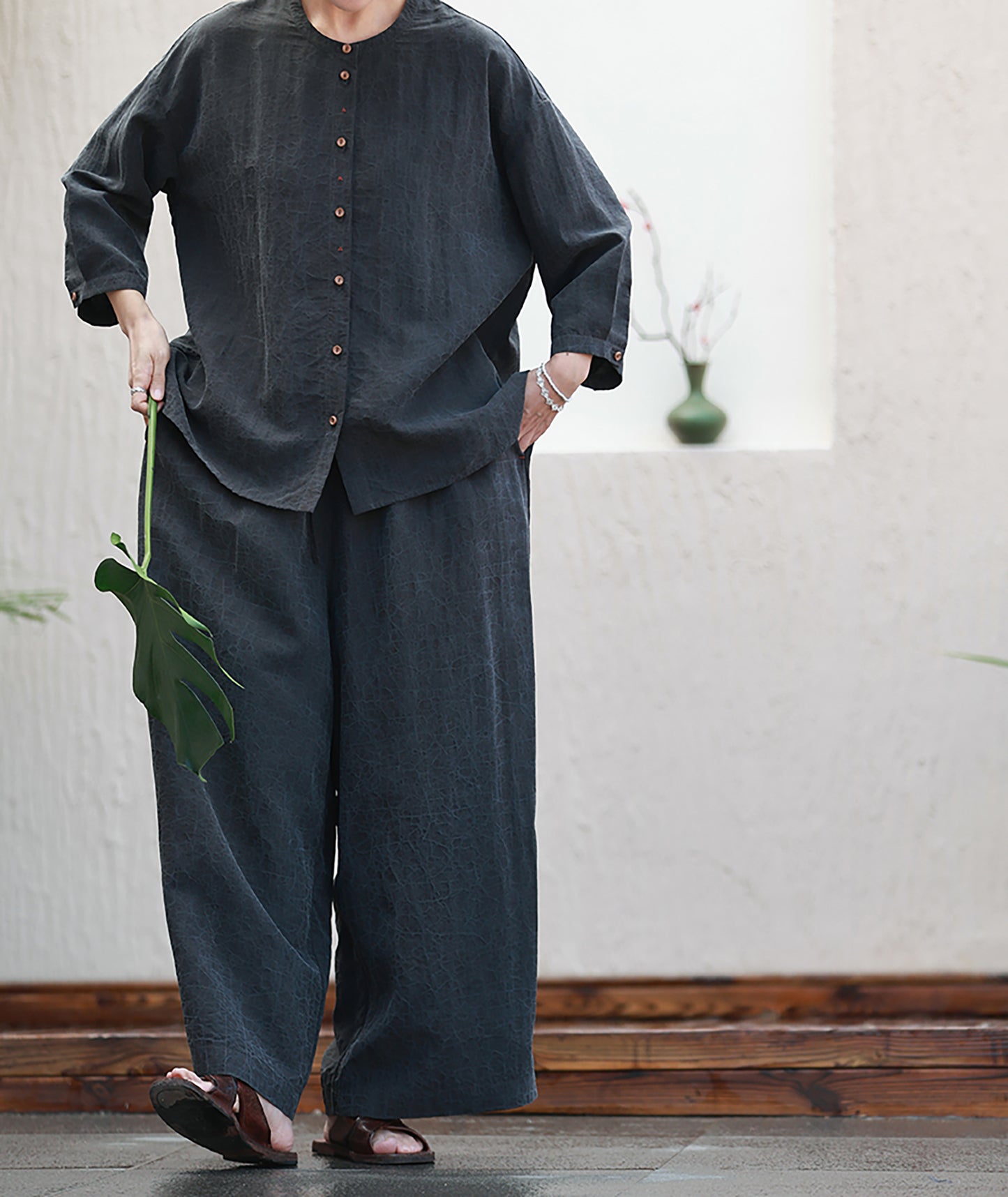 edoa Cracked Mud Silk Wide Leg Pants 