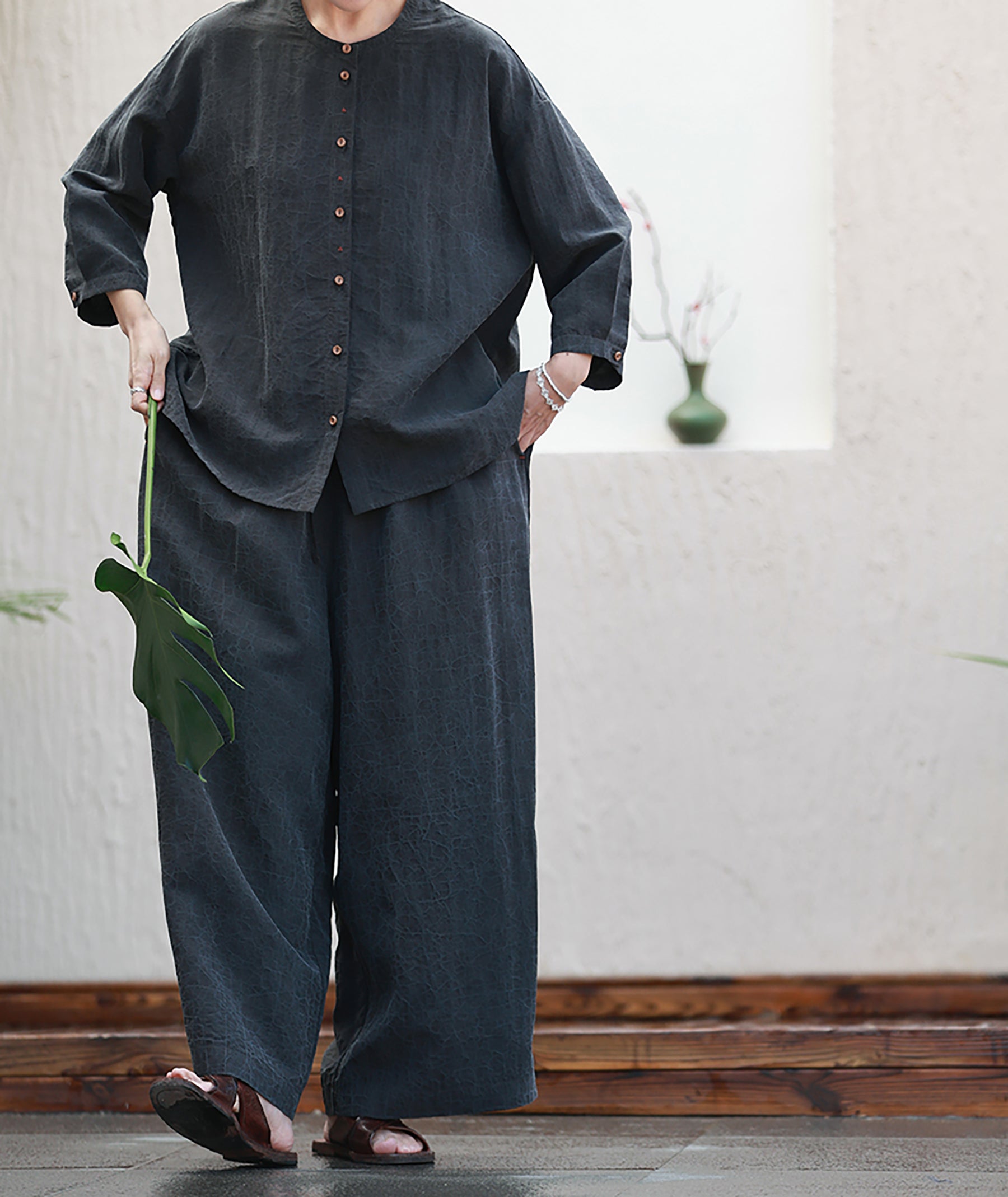 edoa Cracked Mud Silk Wide Leg Pants 
