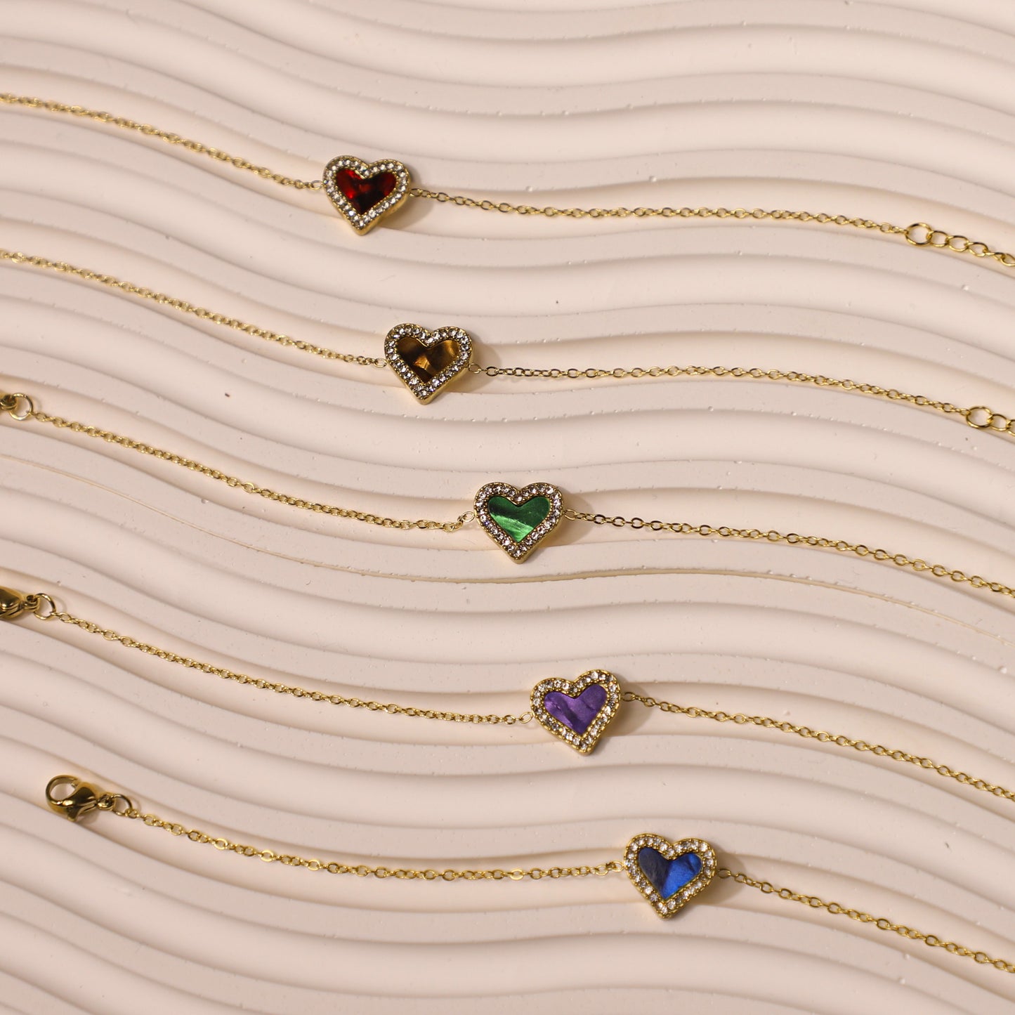 edoa Minimalist Heart Bracelet