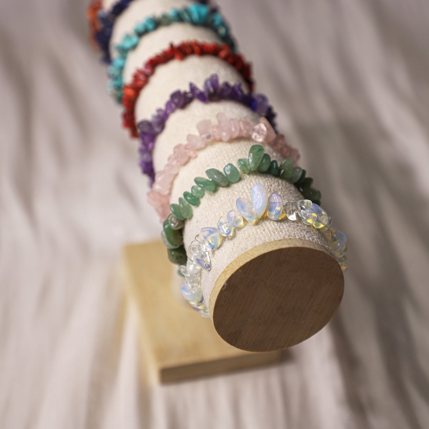 edoa Raw Crystal Healing Stone Chip Bracelet