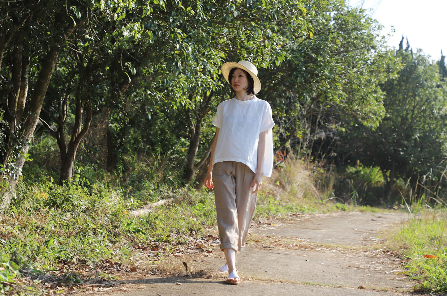 edoa White Oversized Linen Square Top with Twisted neck