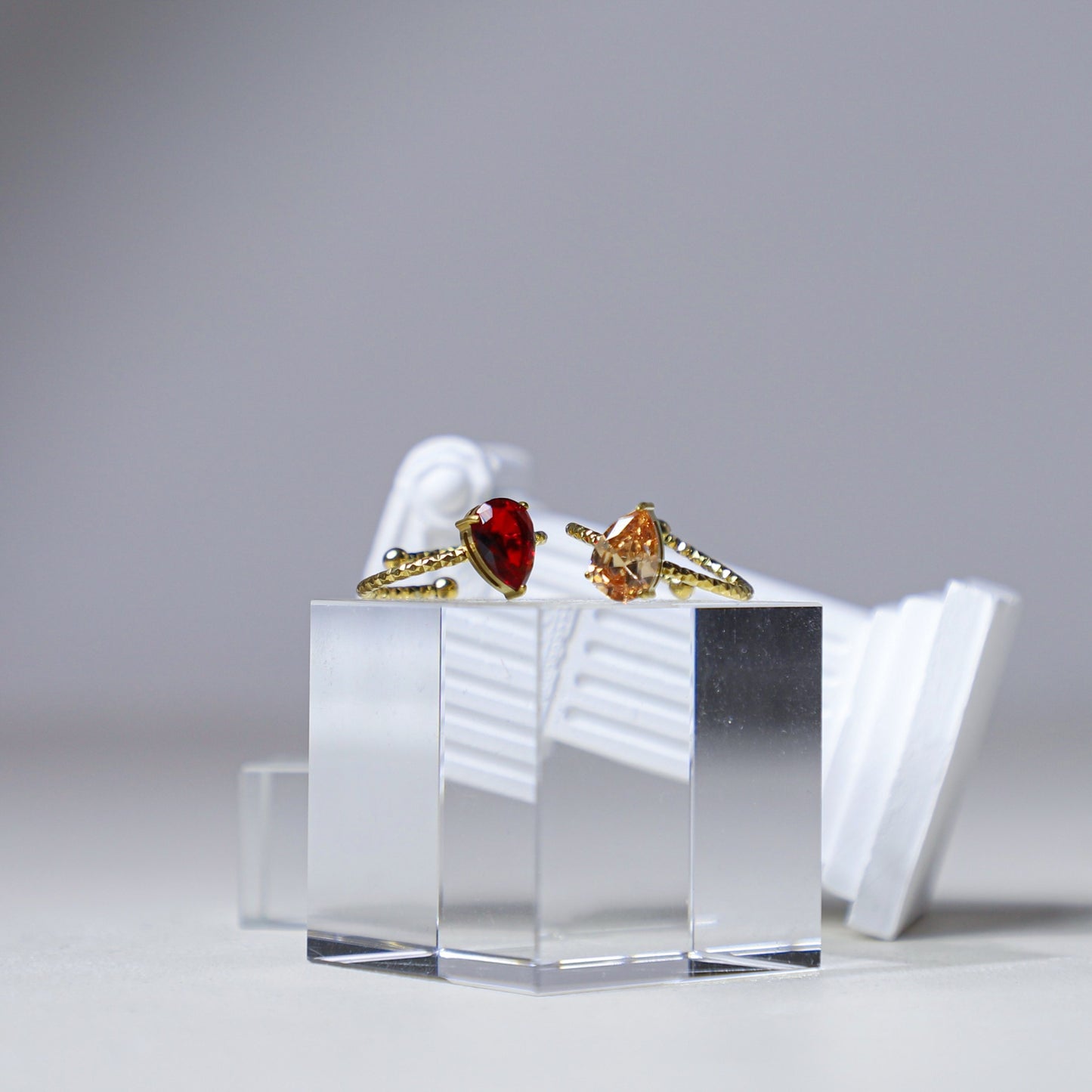 edoa Adjustable Classic Teardrop Gemstone Ring