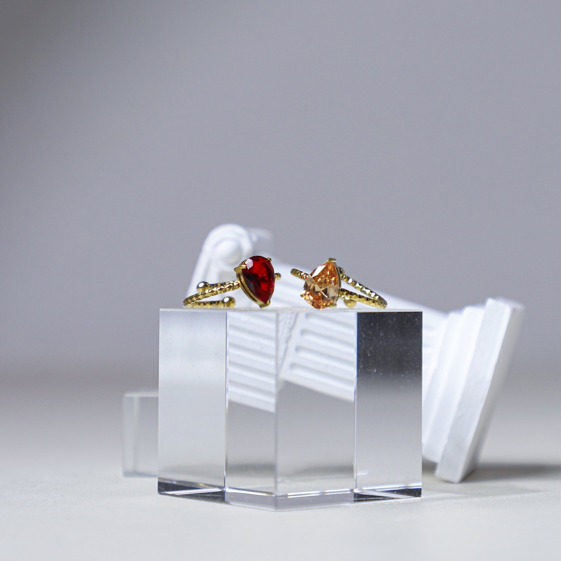 edoa Adjustable Classic Teardrop Gemstone Ring