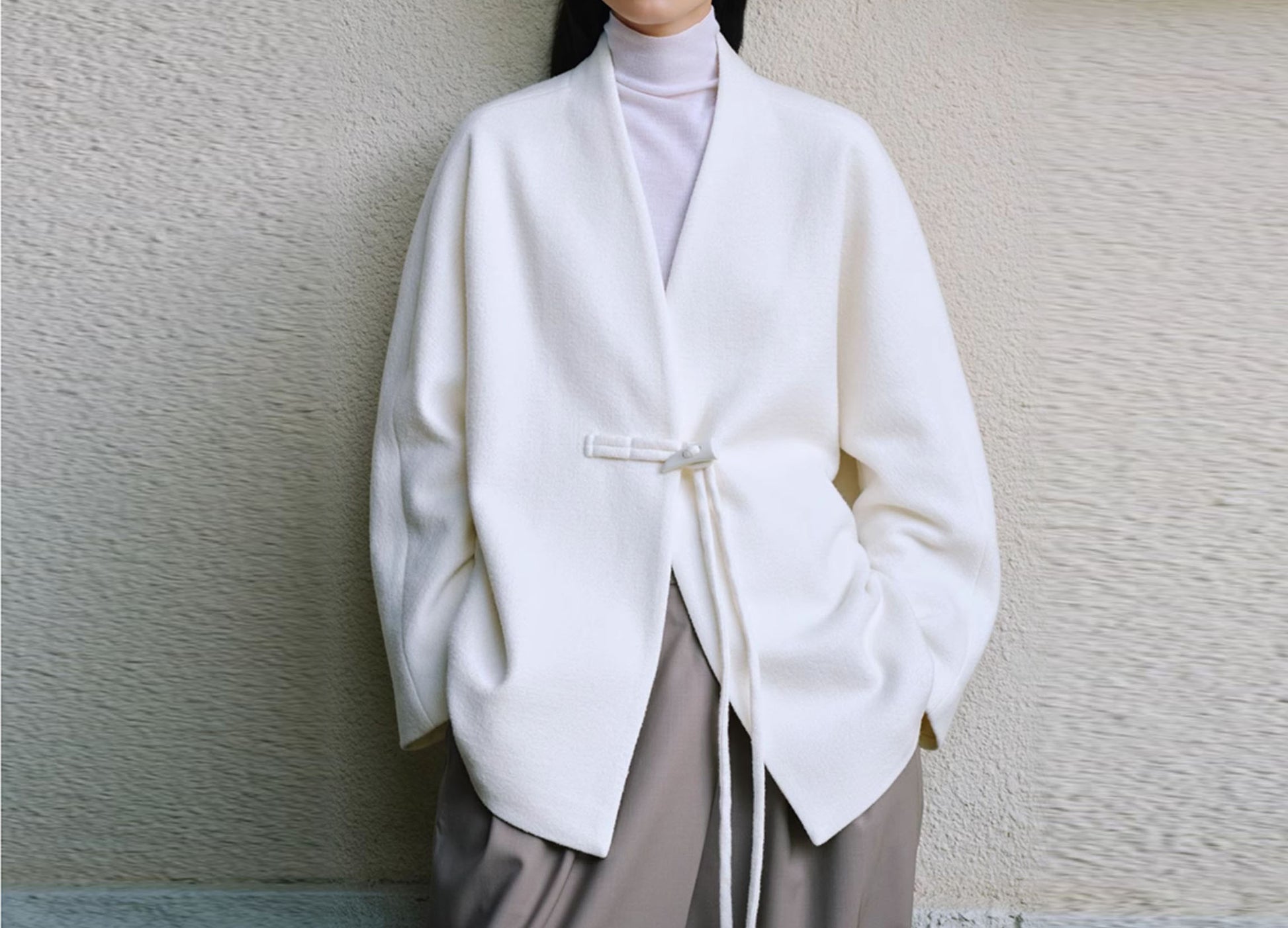 edoa Double Faced Wool Collarless Short Coat