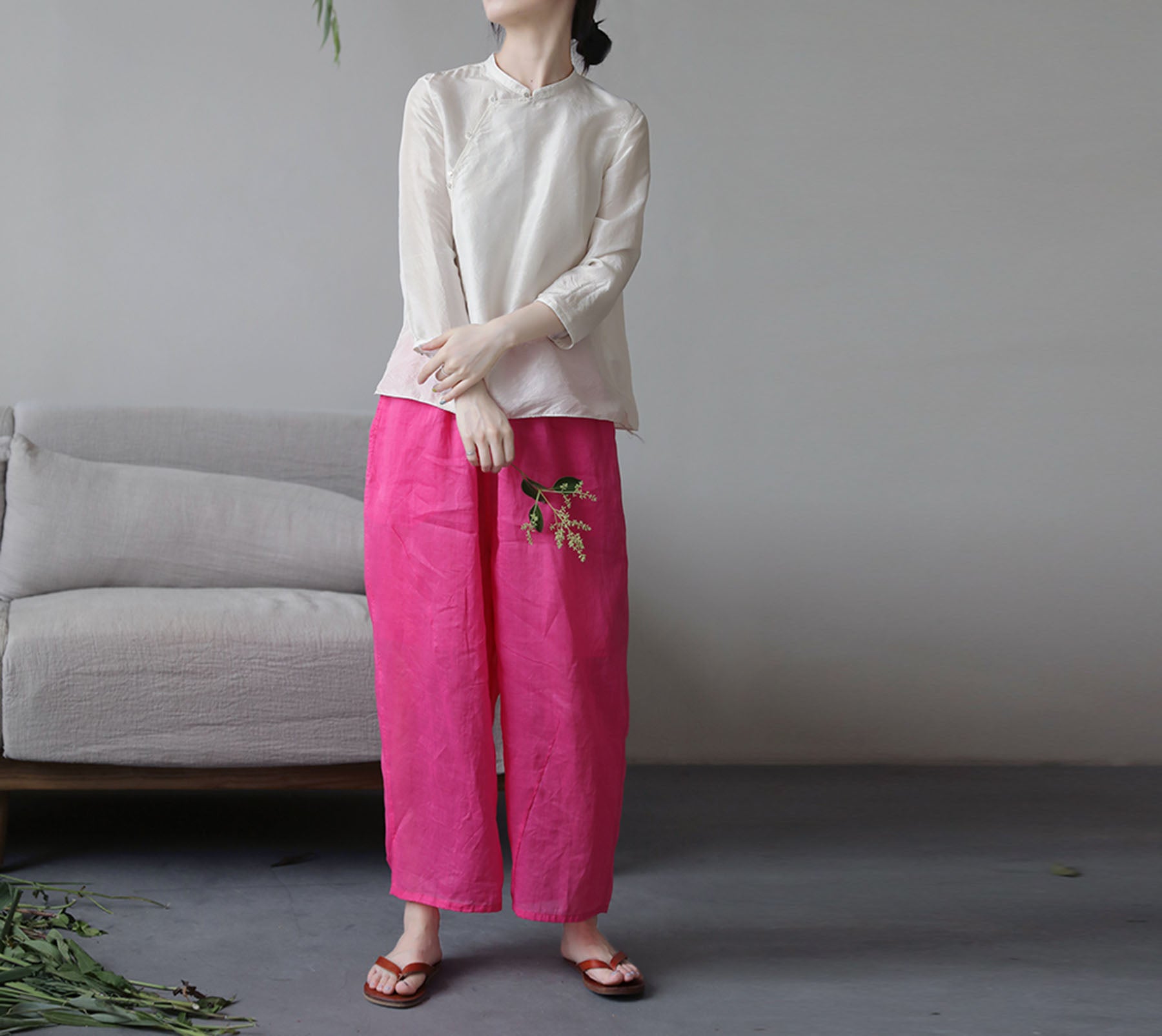 edoa High Counted Ramie Crop Pants