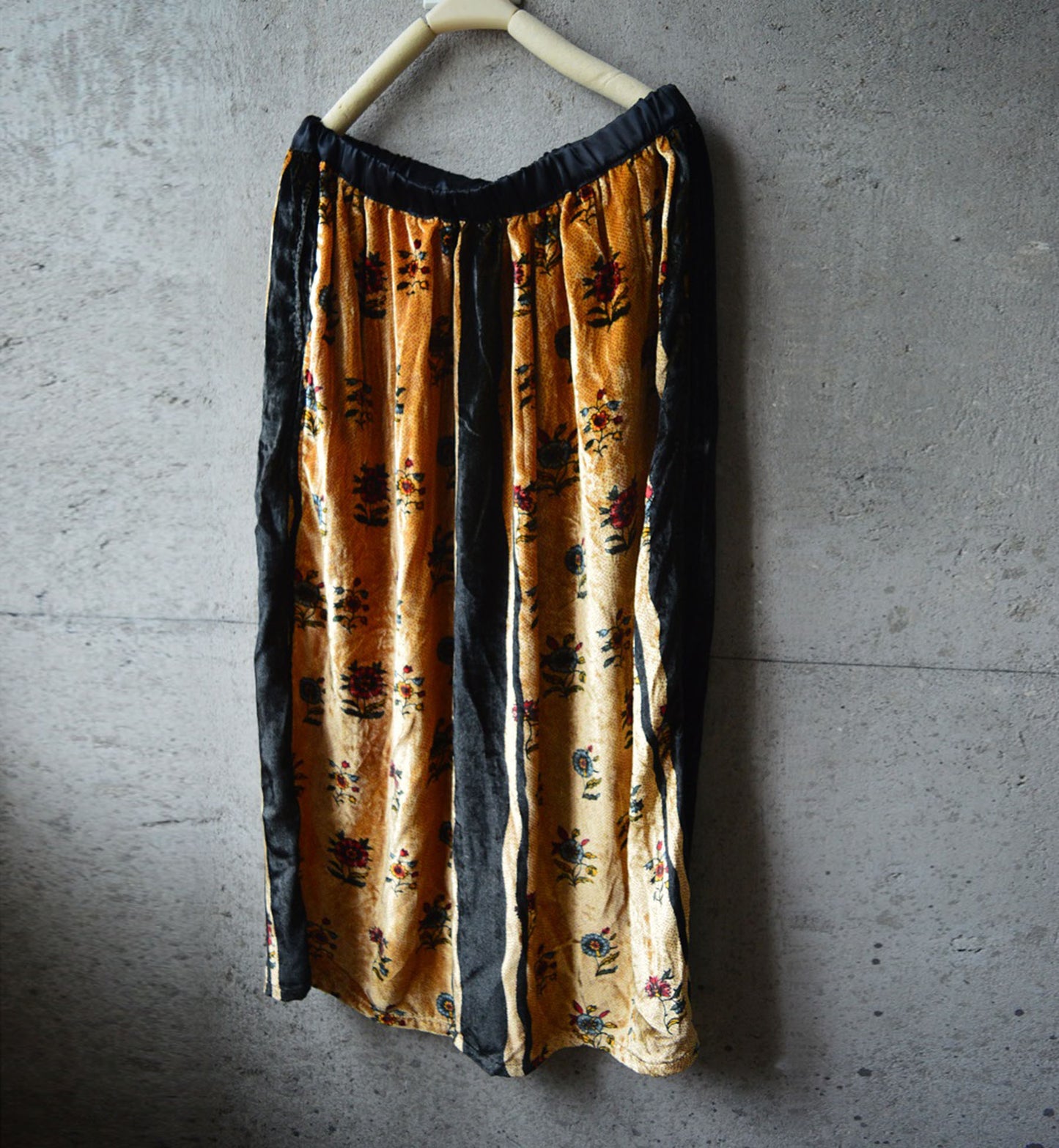 edoa Printed Silk Long Velvet Skirt 