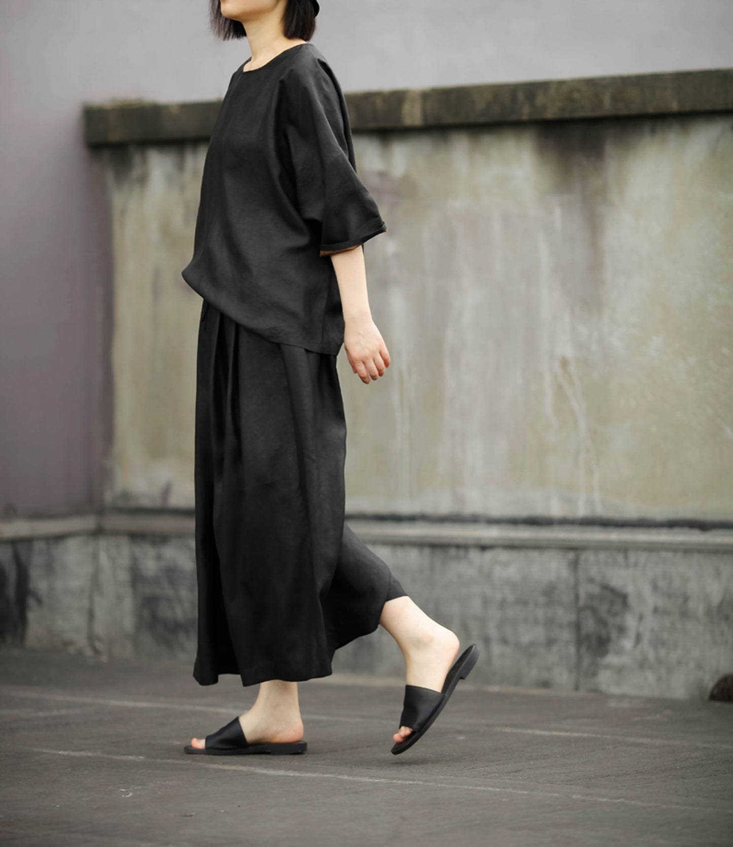 edoa Reversible V-neck Mud Silk Top 