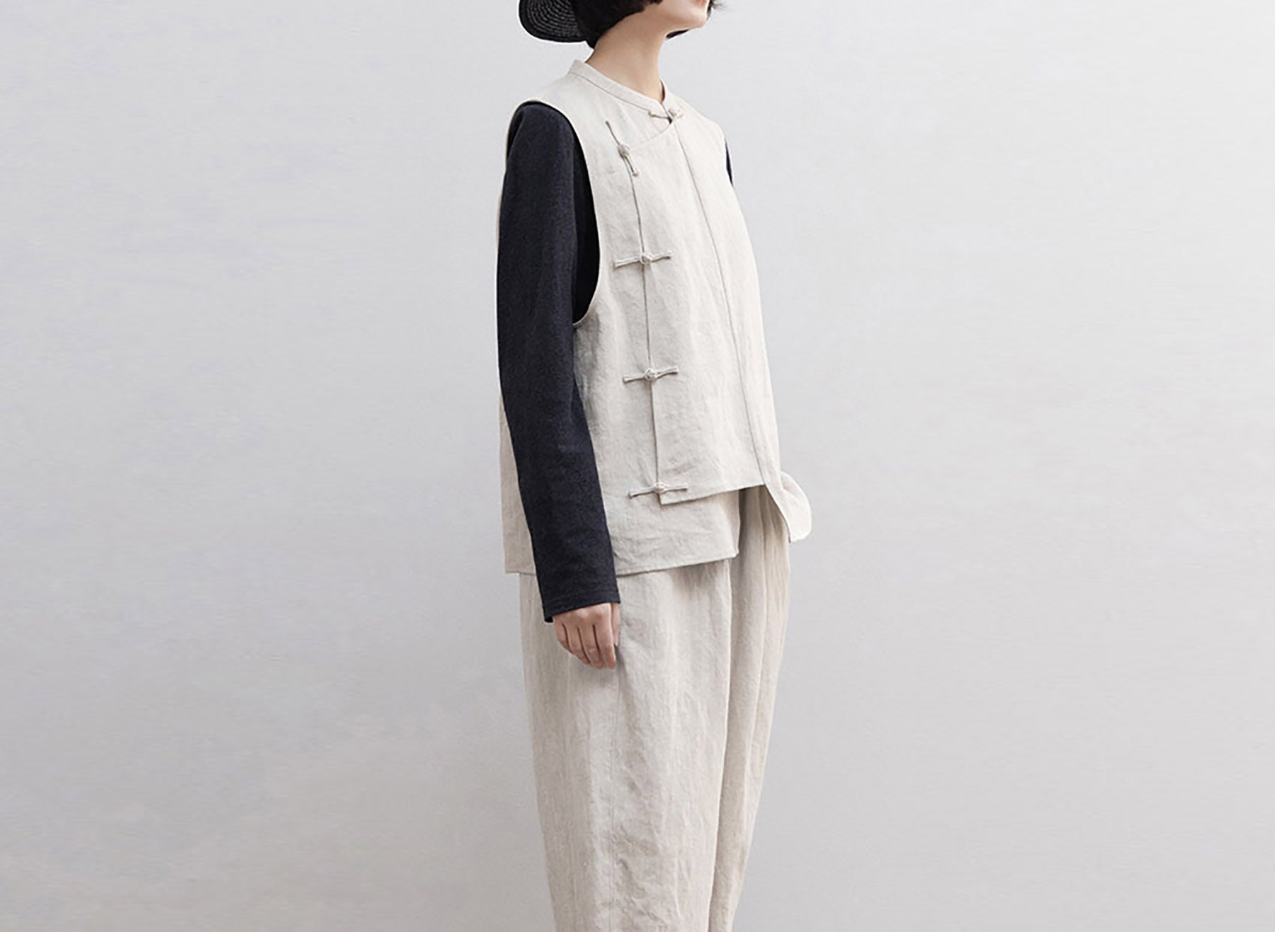 edoa Twill Flax Linen Chinese Vest 