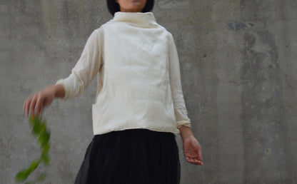 edoa Dupioni Silk Goose Down Vest