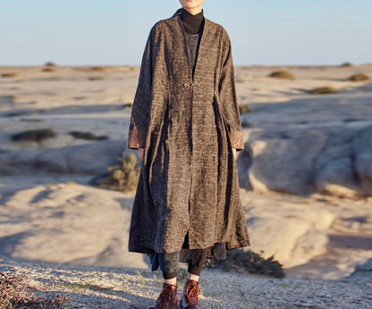 edoa Cracked Mud Silk Embroidered Duster 