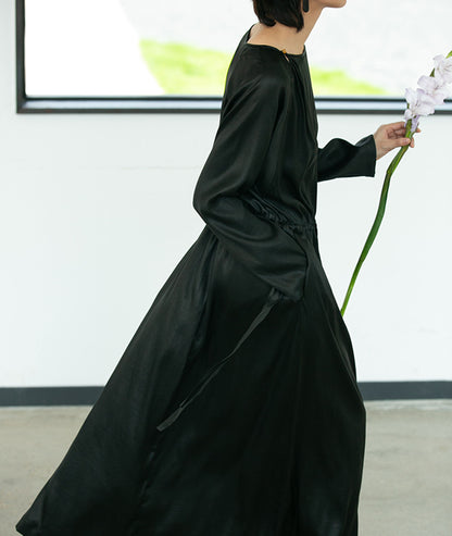 edoa Loose Fitting Mud Silk Crepe Satin Dress 