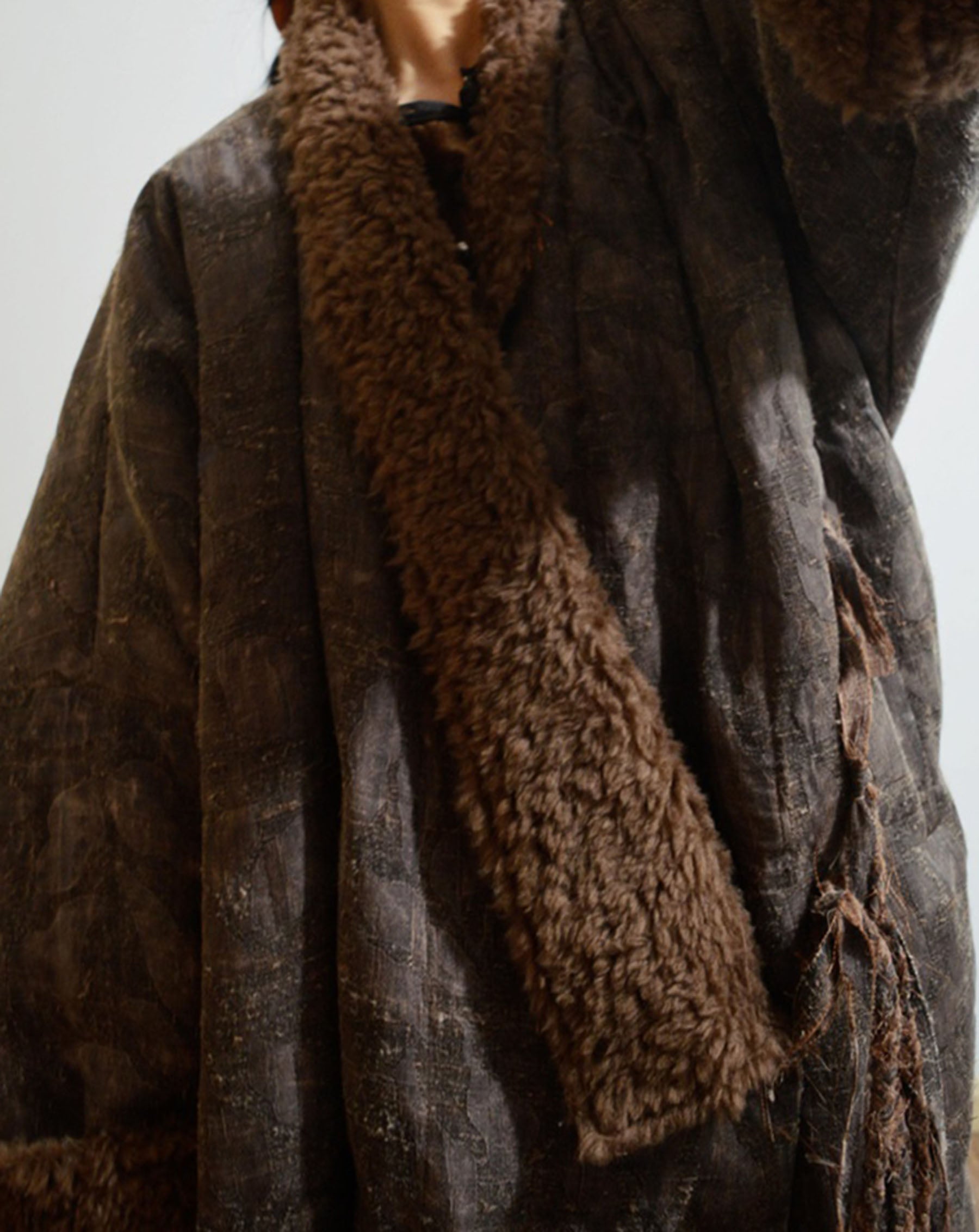 edoa Heavy Weight Mud Tussah Silk Jacquard Goose Down Coat