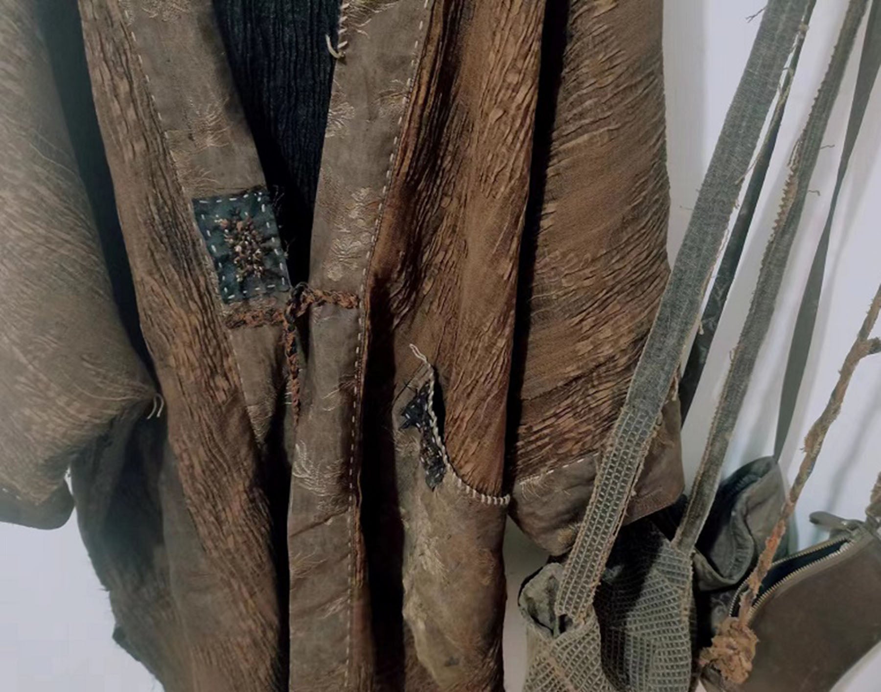 edoa Reversible Crinkled Mud Silk Jacquard Jacket