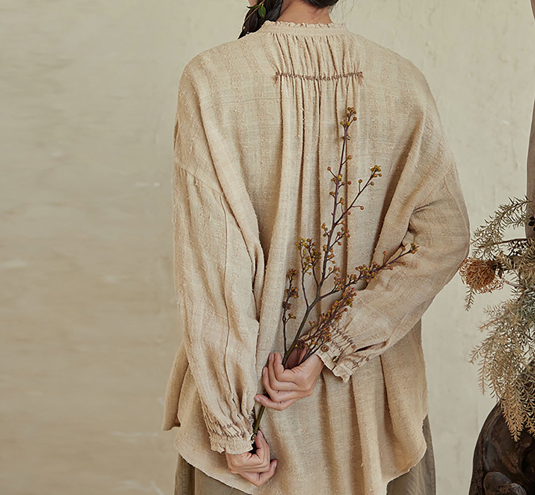 edoa Raw Tussah Silk Smocking Shirt
