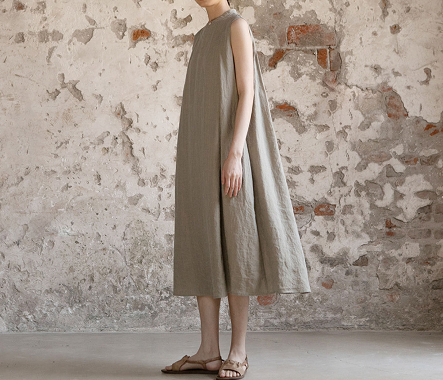 edoa Yarn Dyed Linen Sleeveless Pleated A-line Dress