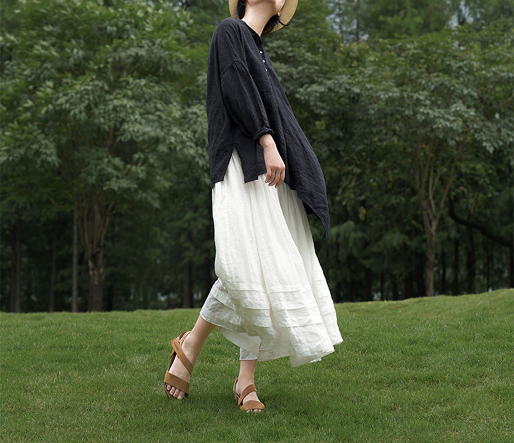 edoa Thin Linen Horizontal Pleated Skirt 
