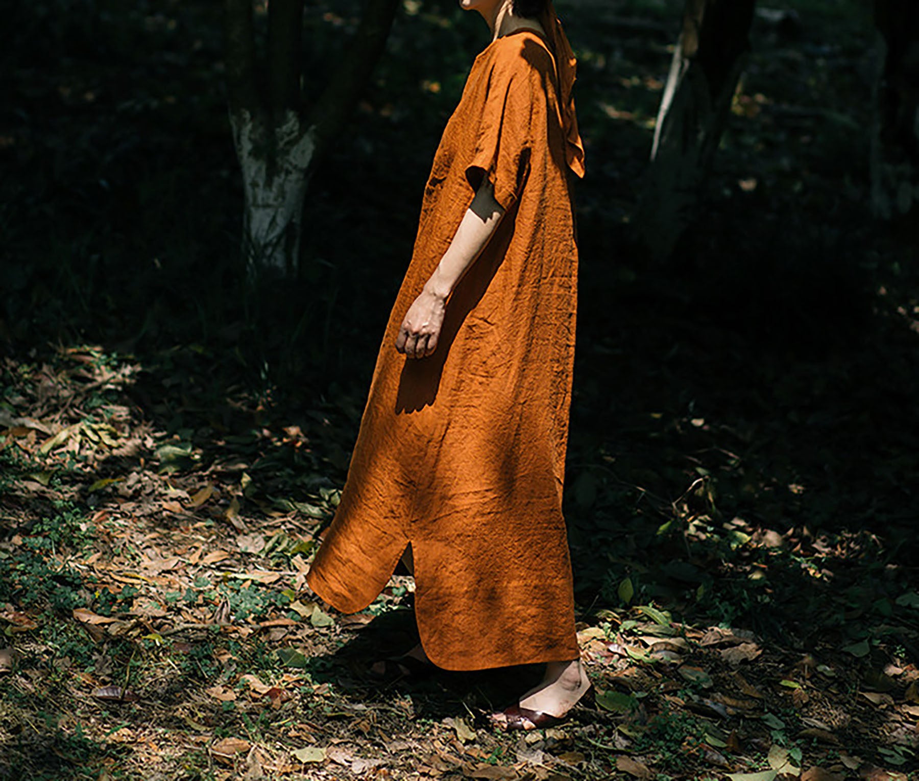 edoa Linen Kaftan Dress with Detachable Belt 