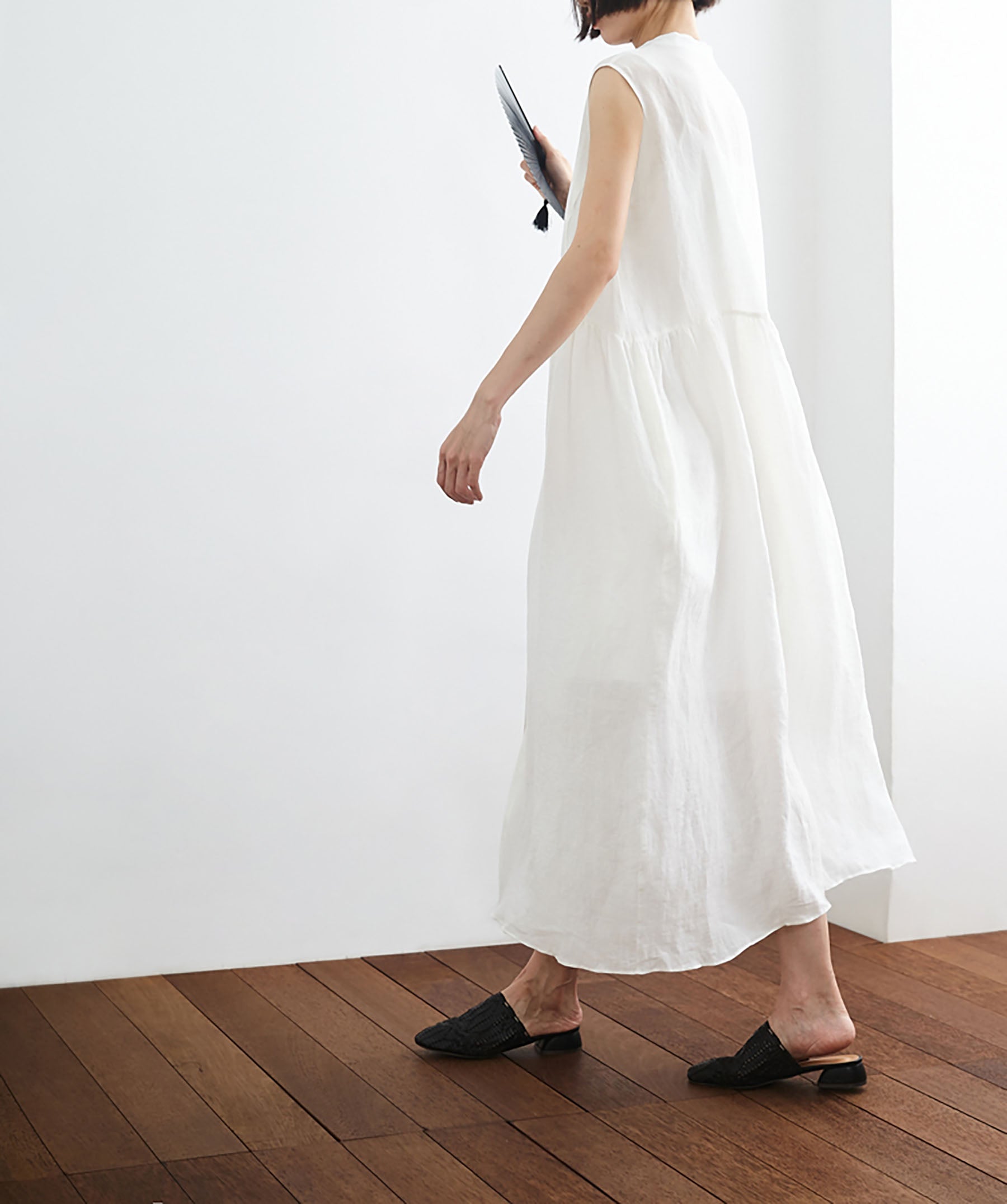 edoa Off White Sleeveless Linen Shirt Dress