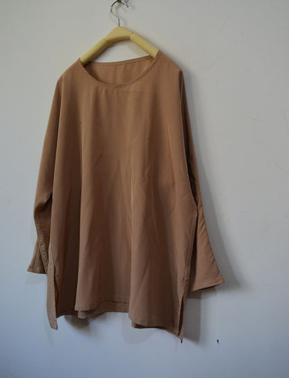 edoa Minimalist Silk Crepe Top